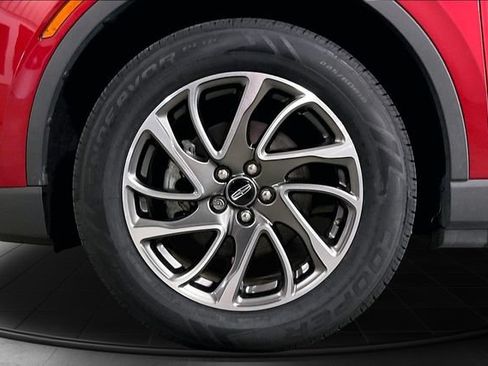 Used 2021 Lincoln Corsair FWD w/ Equipment Group 101A image 11