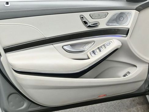 Used 2017 Mercedes-Benz S 63 AMG S 63 AMG w/ Carbon Fiber Exterior Package image 10