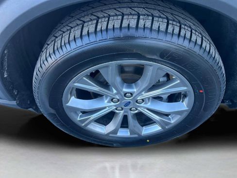 Used 2021 Ford Explorer Limited w/ Equipment Group 301A image 12