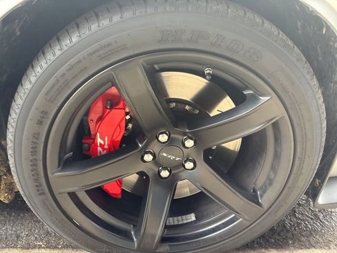 Used 2021 Dodge Challenger SRT Hellcat w/ Plus Package RWD image 17
