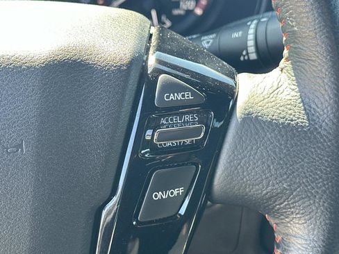 Used 2024 Nissan Frontier PRO-4X w/ Off-Road Protection Package image 19