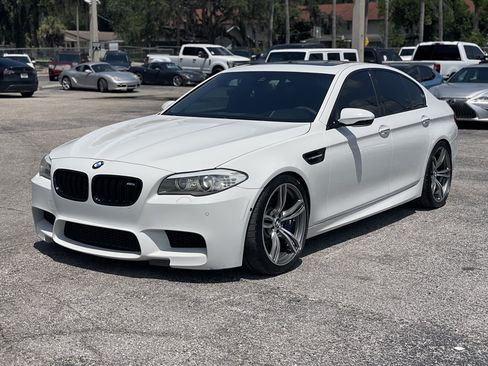 Used 2013 BMW M5 RWD image 18