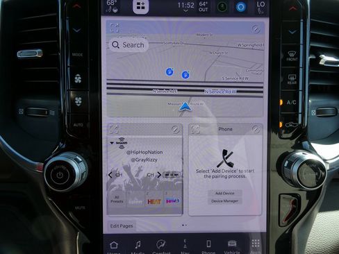 Used 2025 RAM 3500 Laramie w/ Towing Technology Group image 32