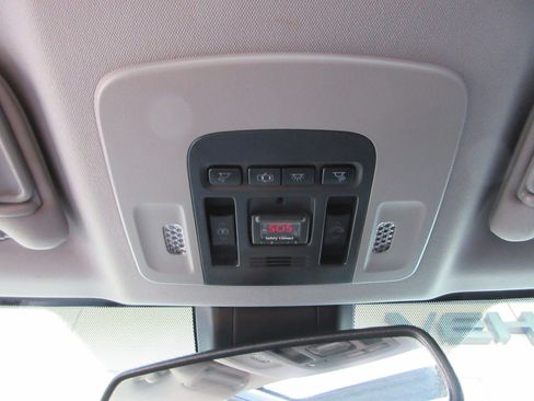 Used 2019 Toyota Camry XSE w/ Driver Assist Package FWD image 18