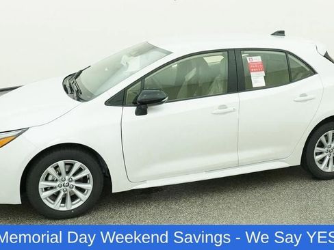 New 2026 Toyota Corolla SE FWD image 2