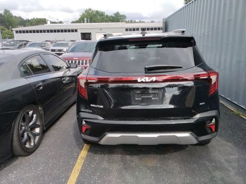 Used 2024 Kia Seltos S AWD/4WD image 12