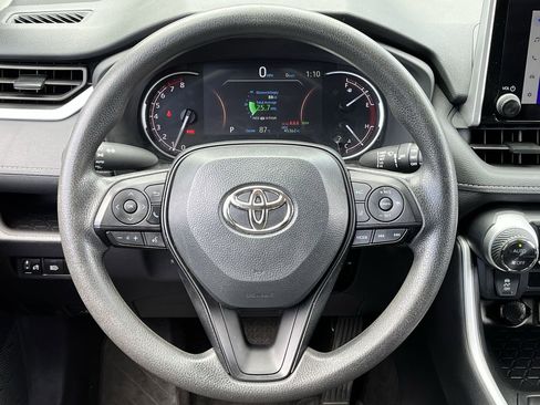 Used 2024 Toyota RAV4 XLE FWD image 11