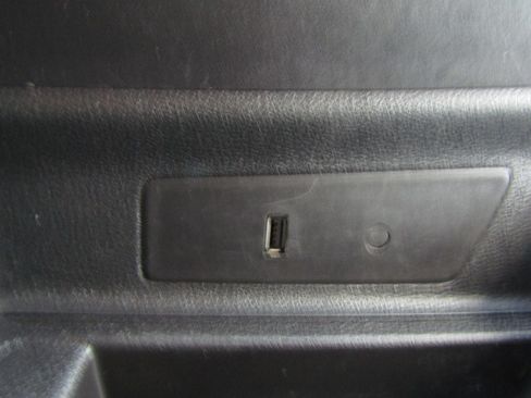 Used 2018 Ford Transit 150 XL image 22