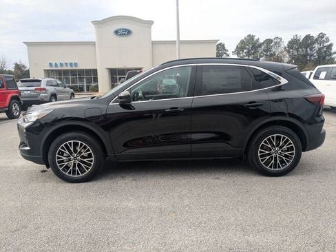New 2026 Ford Escape SE FWD image 43