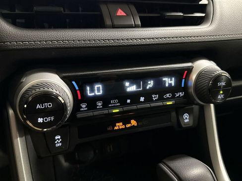 Used 2024 Toyota RAV4 XLE FWD image 16
