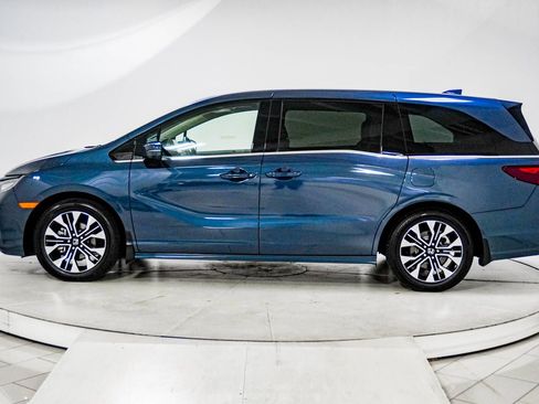 Used 2025 Honda Odyssey Elite image 5