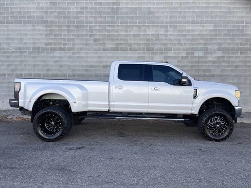 Used 2019 Ford F350 Lariat w/ Lariat Ultimate Package image 15