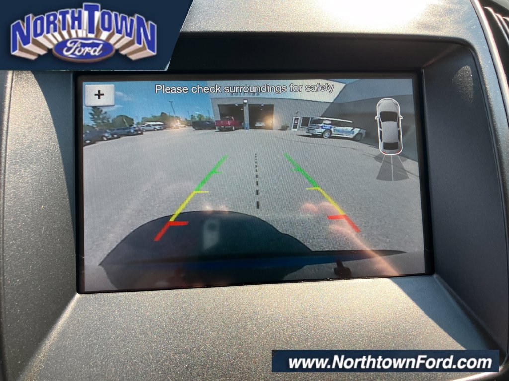 Used 2019 Ford Edge SEL w/ Equipment Group 201A AWD/4WD image 12