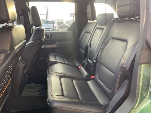 Used 2023 Ford Bronco Badlands w/ Sasquatch Package image 31