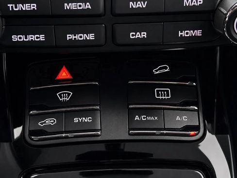 Used 2017 Porsche Cayenne AWD/4WD image 44