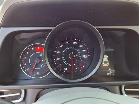 Used 2023 Hyundai Elantra SE w/ Cargo Package image 14