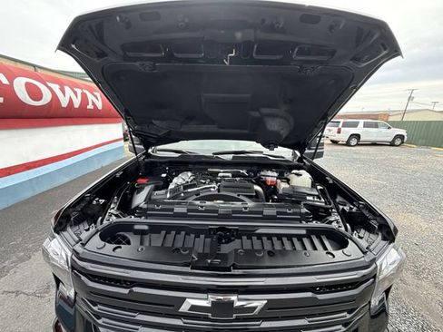 Used 2025 Chevrolet Silverado 2500 High Country w/ Midnight Edition AWD/4WD image 26