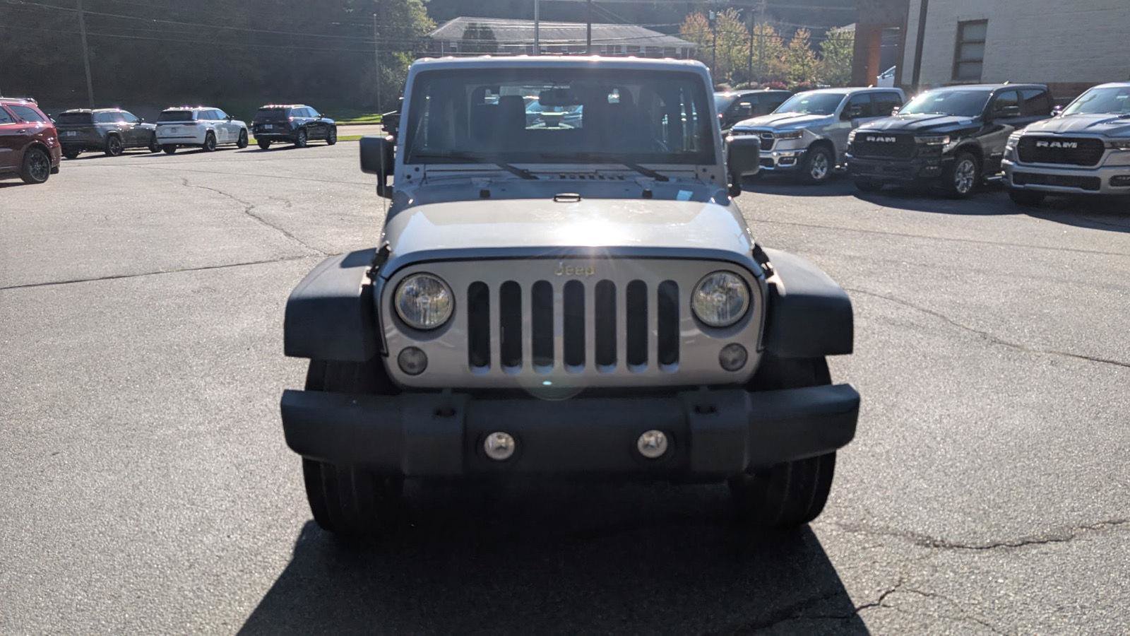 Used 2015 Jeep Wrangler Sport w/ Quick Order Package 24S AWD/4WD image 6