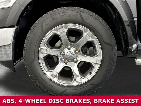 Used 2018 RAM 1500 Laramie w/ Convenience Group AWD/4WD image 31
