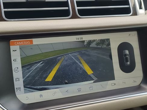 Used 2017 Land Rover Range Rover Long Wheelbase Supercharged image 30