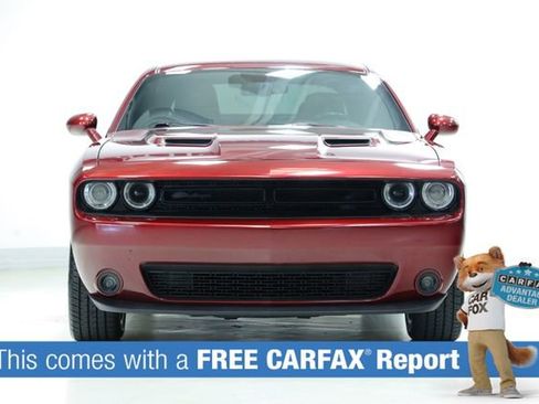 Used 2020 Dodge Challenger SXT w/ Driver Convenience Group image 2
