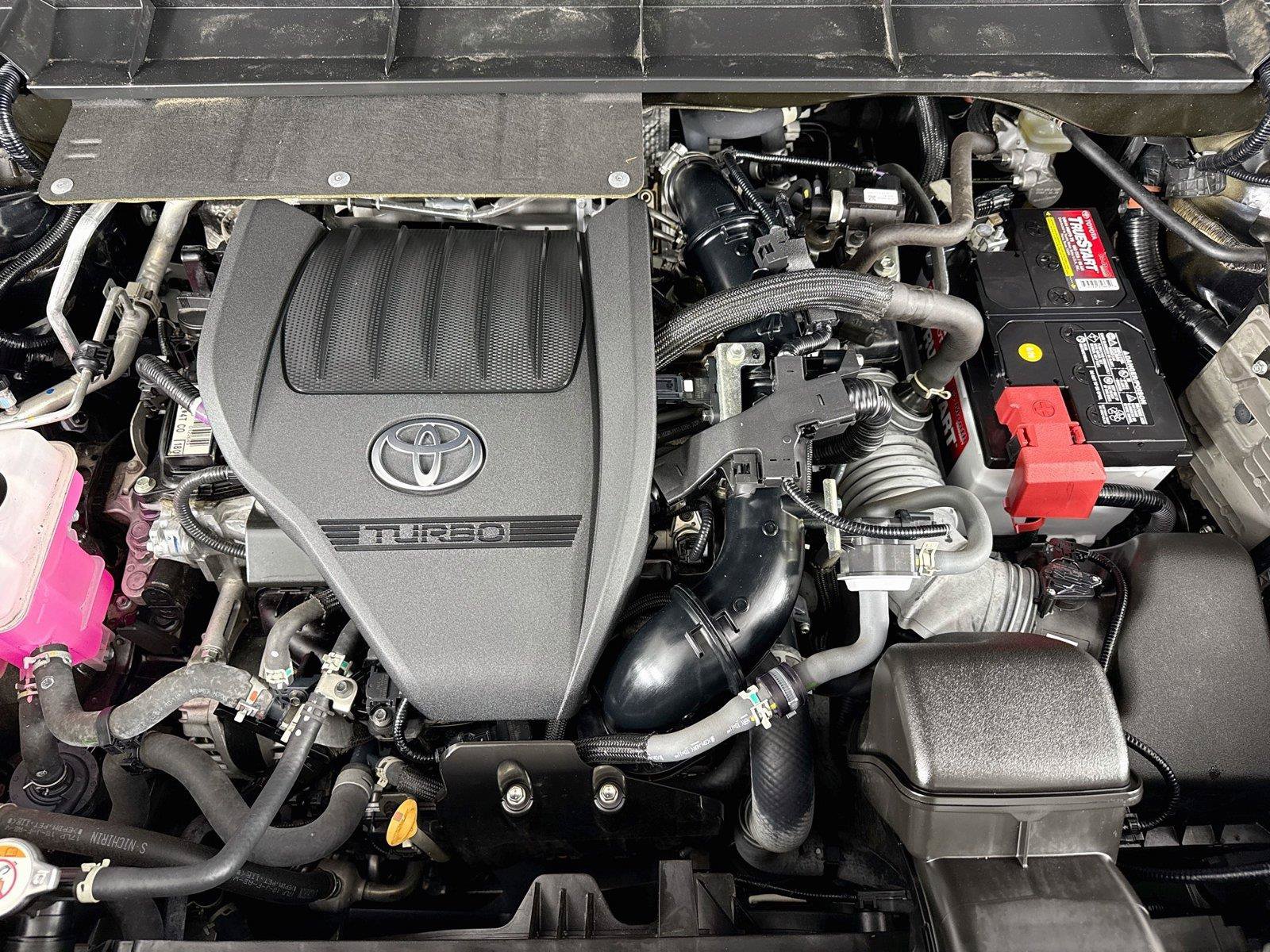 Used 2023 Toyota Highlander L FWD image 44