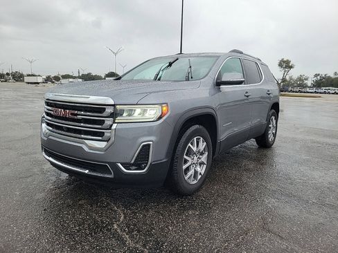 Used 2021 GMC Acadia SLT w/ Technology Package image 2