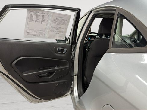 Used 2014 Ford Fiesta SE w/ Equipment Group 201A FWD image 30