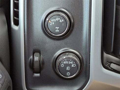 Used 2018 GMC Sierra 1500 SLT image 26