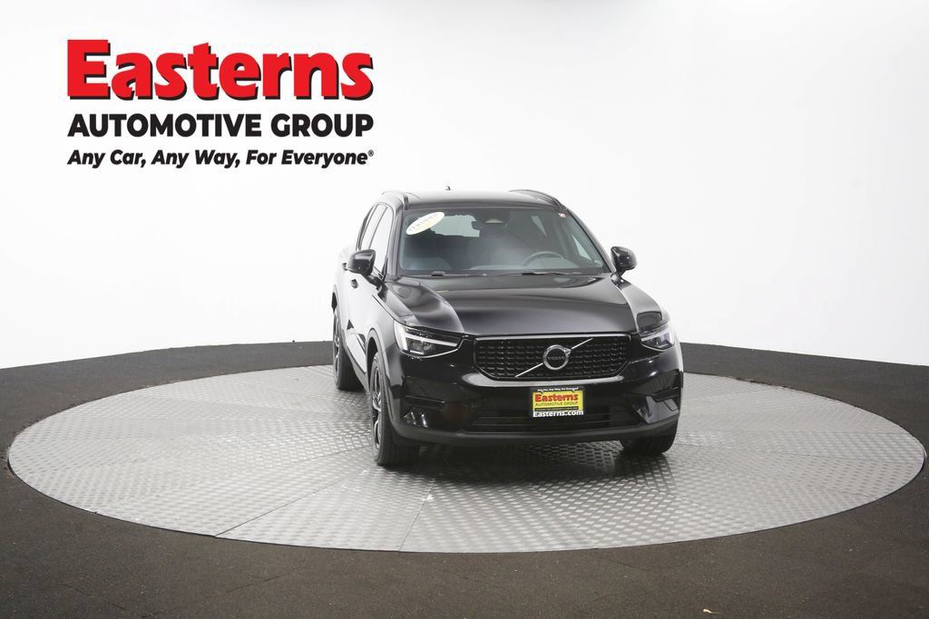Used 2024 Volvo XC40 B5 Core AWD/4WD image 54