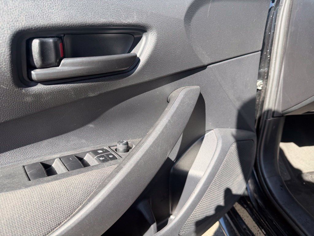 Used 2024 Toyota Corolla LE FWD image 18