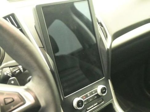 Certified 2024 Ford Edge SEL w/ Convenience Package AWD/4WD image 14