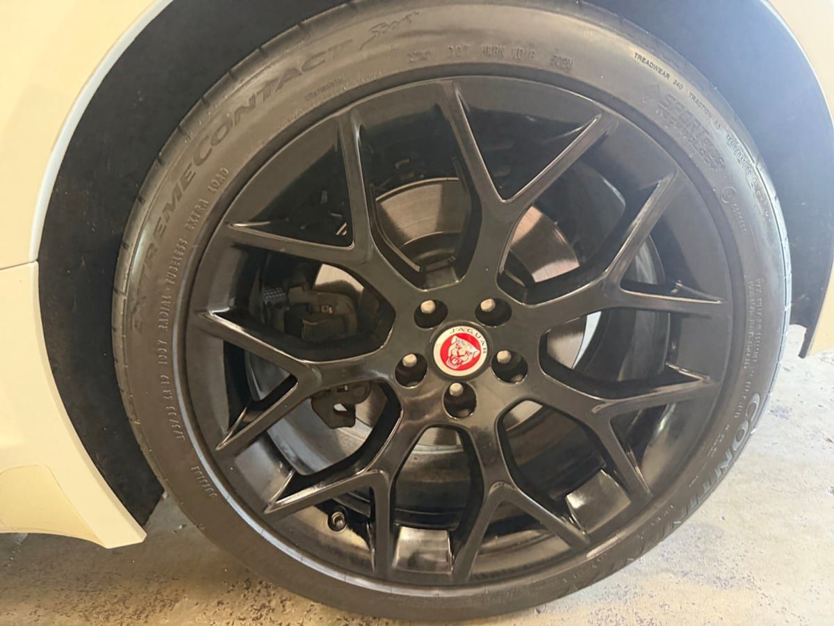 Used 2016 Jaguar F-TYPE S RWD image 24