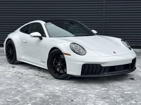 New 2026 Porsche 911 GTS image 7