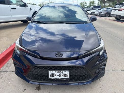 Used 2024 Toyota Corolla SE image 2