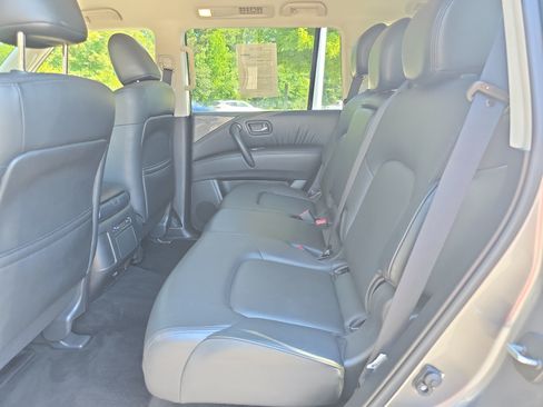 Used 2024 Nissan Armada SV AWD/4WD image 13