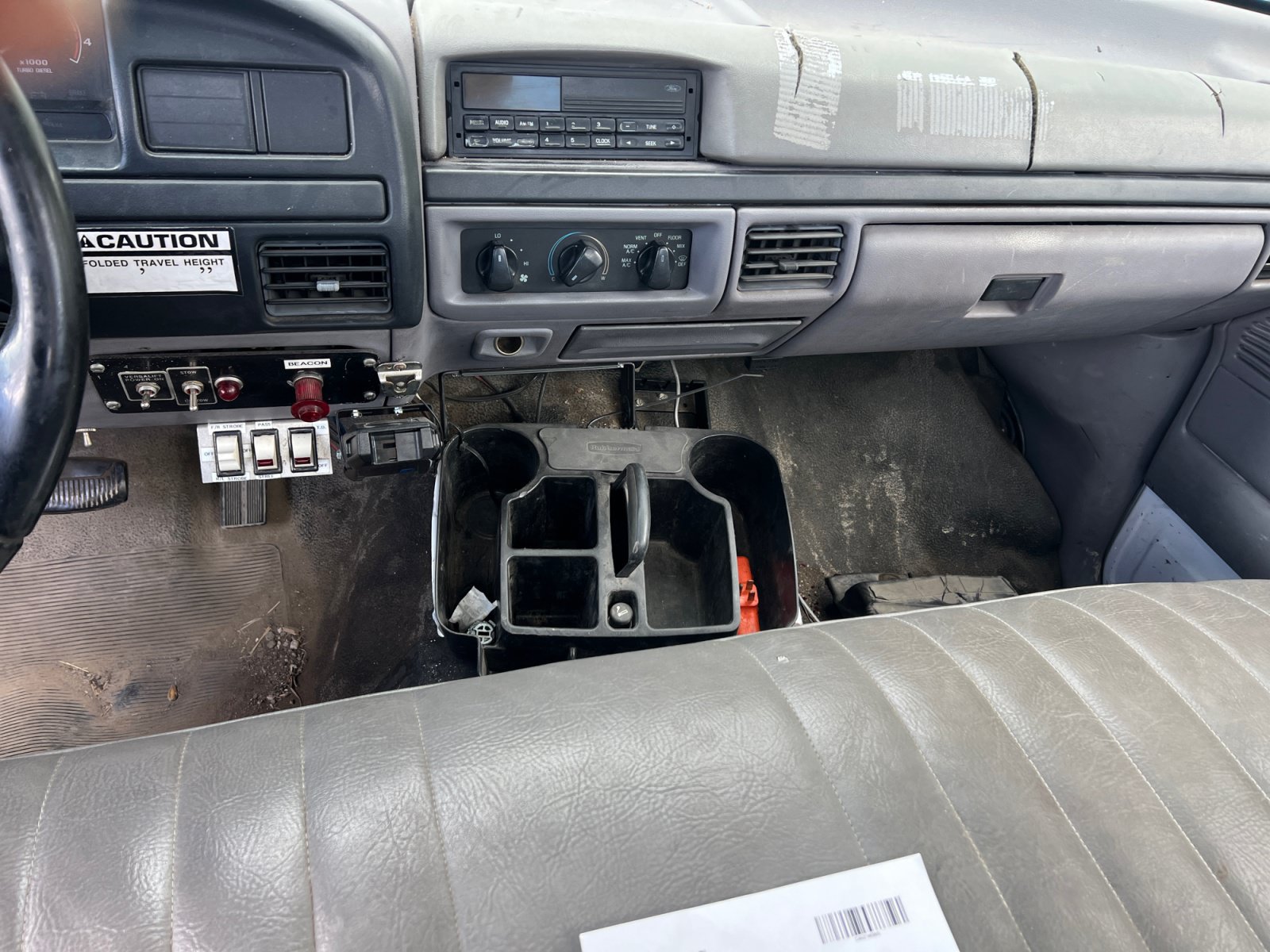 Used 1996 Ford F450 2WD Regular Cab Super Duty image 9