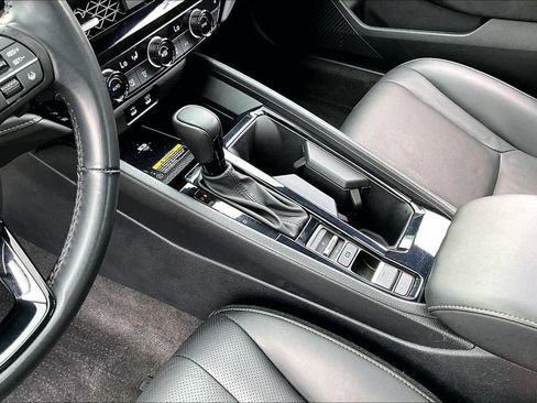 Used 2025 Honda Accord Sport image 15