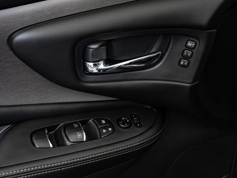 Used 2023 Nissan Murano SL w/ SL Moonroof Package image 26