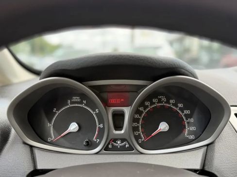 Used 2012 Ford Fiesta SE FWD image 15