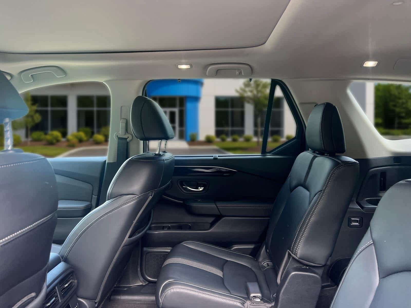 Used 2024 Honda Pilot Touring image 25