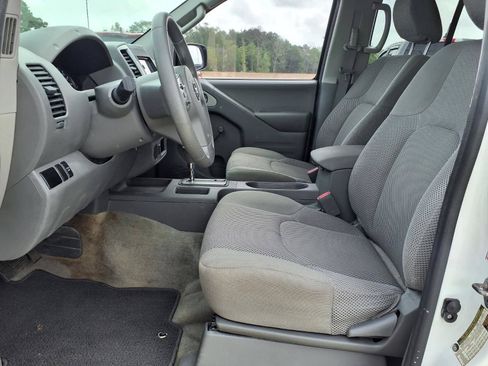 Used 2015 Nissan Frontier S RWD image 15
