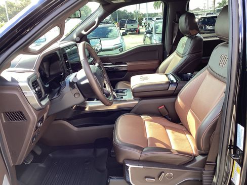 Used 2025 Ford F150 King Ranch w/ FX4 Off-Road Package AWD/4WD image 14