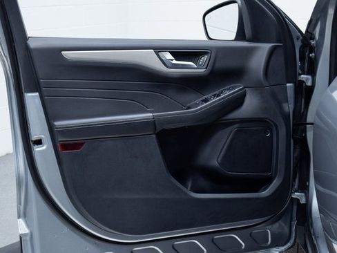 Used 2022 Ford Escape SEL image 10