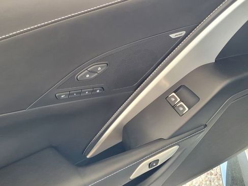 Used 2016 Chevrolet Corvette Z06 w/ 3LZ Preferred Equipment Group image 23