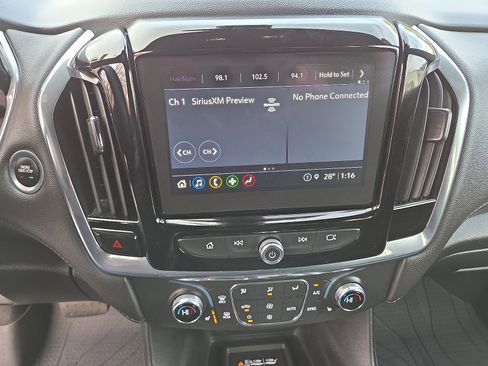 Used 2023 Chevrolet Traverse LT w/ LPO, Floor Liner Package image 27