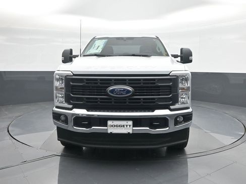 New 2025 Ford F250 XLT w/ FX4 Off-Road Package image 5