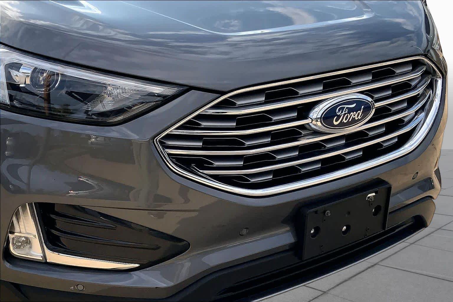 Used 2023 Ford Edge Titanium AWD/4WD image 28