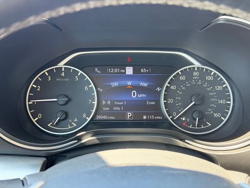 Used 2023 Nissan Maxima SL FWD image 11