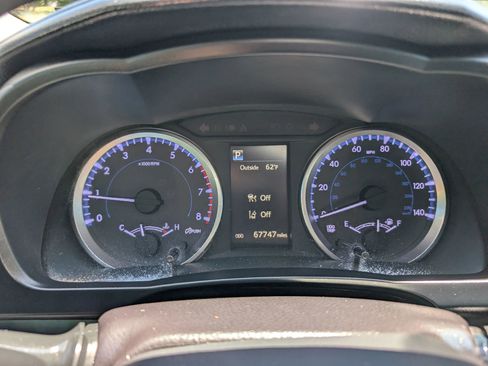 Used 2018 Toyota Highlander LE FWD image 22